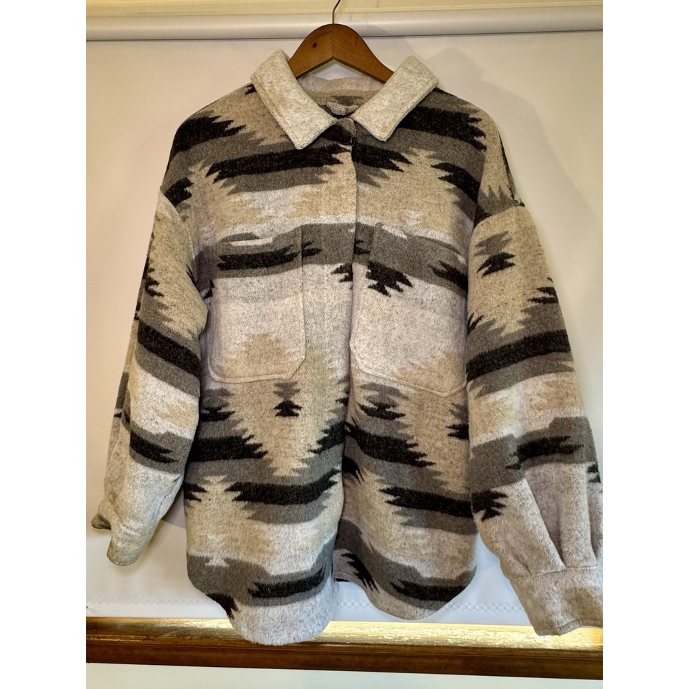 26 International Gray Beige Shacket Women XL Soft Cozy Chunky Southwest Neutral